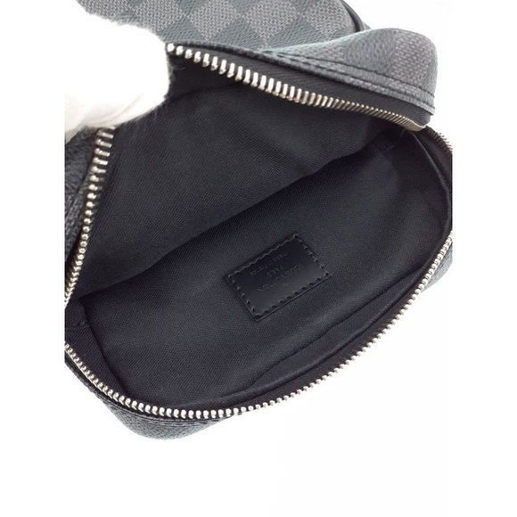 Louis Vuitton Damier Graphite Rem Shoulder Bag - Picture 8 of 9